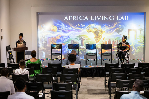 0463__9-12-26__NMAfA-Teaching-Africa-Program-Event-Photojournalism-DC-Photographers
