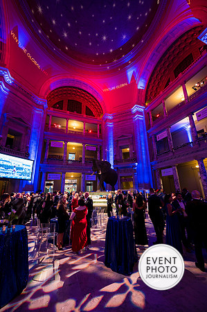 0373__12-8-22_Venture-Global-Holiday-Party-National-Museum-of-Natural-History-Washington-DC-EventPhotojournalism-event-photographers