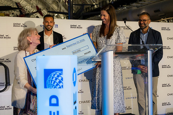 1047_9-22-26 JPMorgan-Chase-United-Attendent-Appreciation-Event-Udvar-Air-Space-Virginia_Event-Photojournalism-Photographer