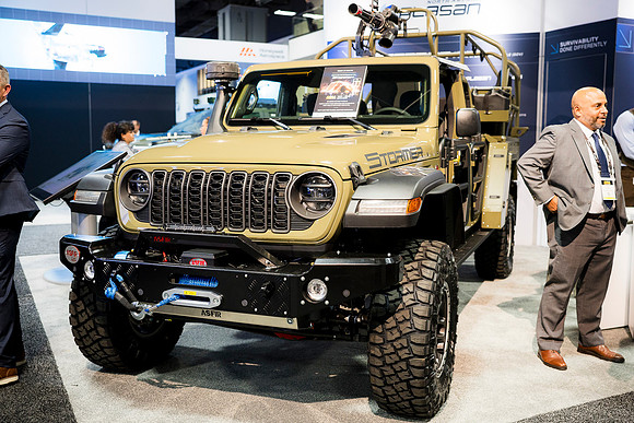 0009_10-12-26_Plasan-AUSA-Car-Unveiling-Convention-Center-DC-Event-Photojournalism-Washington,DC