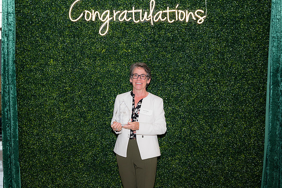 0074_10-8-26_100-Top-Hospitals-Award-Gala-Gaylord-National-Harbor-photography-Event-Photojournalism-Maryland