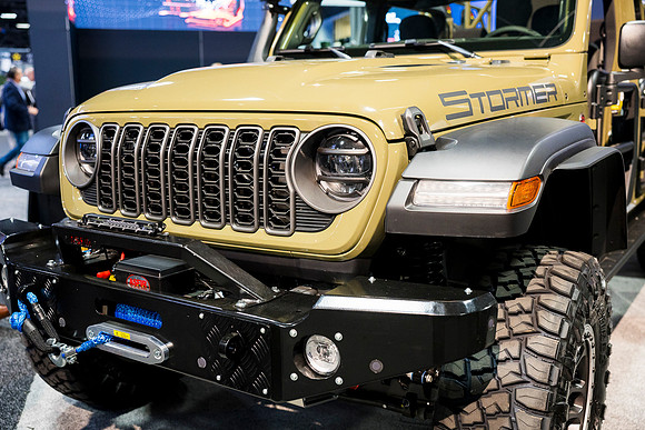 0098_10-12-26_Plasan-AUSA-Car-Unveiling-Convention-Center-DC-Event-Photojournalism-Washington,DC