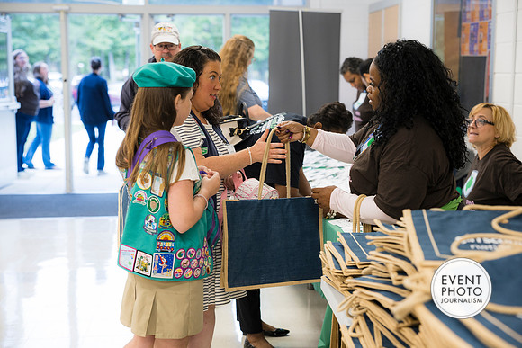 0171__10-10-26_Girl Scout Nation's Capital_Fall Kickoff Event-Event-Photojournalism-Maryland-photographers