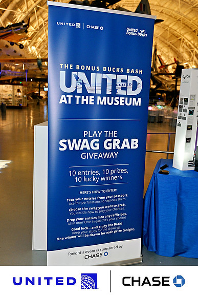 1511_9-22-26 JPMorgan-Chase-United-Attendent-Appreciation-Event-Udvar-Air-Space-Virginia_Event-Photojournalism-Photographer