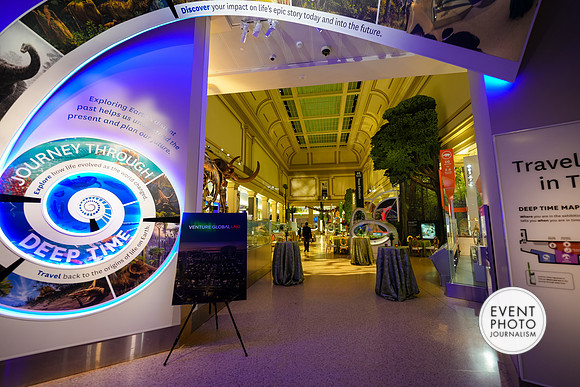 0134__12-8-22_Venture-Global-Holiday-Party-National-Museum-of-Natural-History-Washington-DC-EventPhotojournalism-event-photographers
