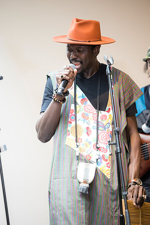 0292H_3-29-25_Smithsonian-Museum-of-African-Art-Cheikh-Ibra-Fam-Concert-Event-Photojournalism