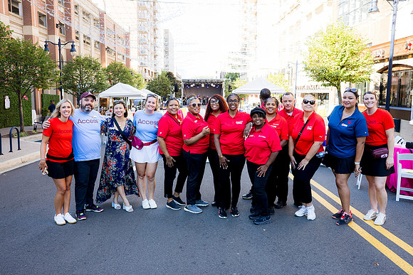 0243__8-22-25_Access-DMC_Fleet-Street-Block-Party-National-Harbor-Maryland-Event-Photojournalism-event-photography