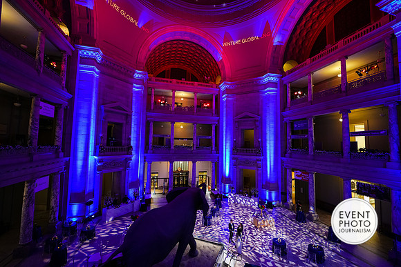 0163__12-8-22_Venture-Global-Holiday-Party-National-Museum-of-Natural-History-Washington-DC-EventPhotojournalism-event-photographers