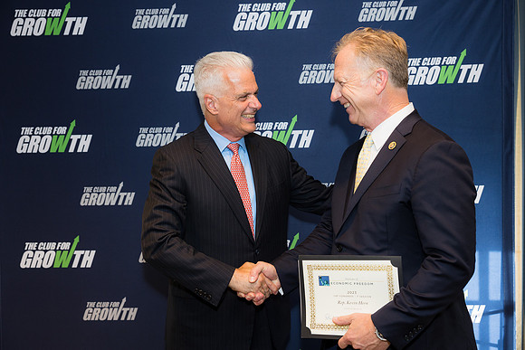 004__7-9-24_Club-For-Growth-Awards-Event-Capitol-Hill-Club-EventPhotojournalism-DC-Event-Photographers