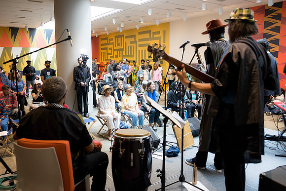 0366H_3-29-25_Smithsonian-Museum-of-African-Art-Cheikh-Ibra-Fam-Concert-Event-Photojournalism