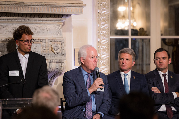 0295__9-21-22__Global-Talk-With-Jacob-Helberg-Anderson-House-Washington-DC-Event-Photojournalism-event-photography