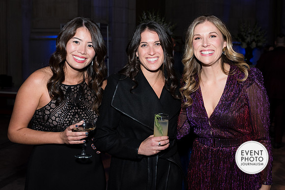 0291__12-8-22_Venture-Global-Holiday-Party-National-Museum-of-Natural-History-Washington-DC-EventPhotojournalism-event-photographers