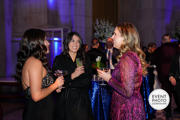 0299__12-8-22_Venture-Global-Holiday-Party-National-Museum-of-Natural-History-Washington-DC-EventPhotojournalism-event-photographers