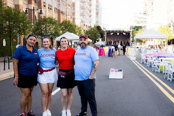 0223__8-22-25_Access-DMC_Fleet-Street-Block-Party-National-Harbor-Maryland-Event-Photojournalism-event-photography