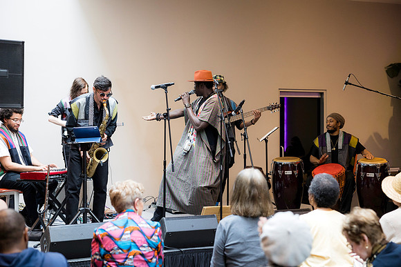 0155H_3-29-25_Smithsonian-Museum-of-African-Art-Cheikh-Ibra-Fam-Concert-Event-Photojournalism