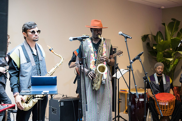 0346H_3-29-25_Smithsonian-Museum-of-African-Art-Cheikh-Ibra-Fam-Concert-Event-Photojournalism