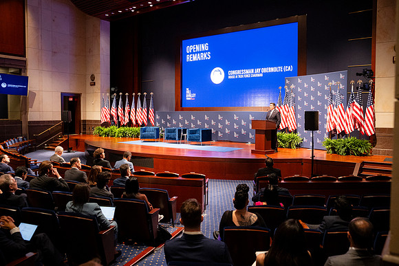0129_5-1-24_HILL-and-Valley-US-Capitol-Eventphotojournalism-event-Photographers