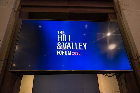 018__4-30-25_Hill-Valley-Forum-Event-Capitol-Building-Union-Station-Event-Photojournalism-photographer