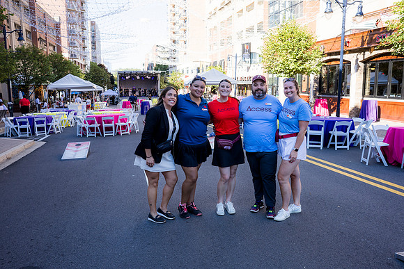 0229__8-22-25_Access-DMC_Fleet-Street-Block-Party-National-Harbor-Maryland-Event-Photojournalism-event-photography
