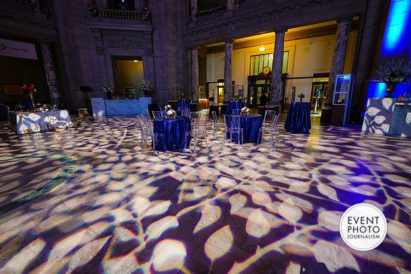 0049__12-8-22_Venture-Global-Holiday-Party-National-Museum-of-Natural-History-Washington-DC-EventPhotojournalism-event-photographers