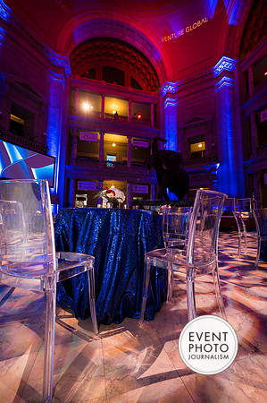 0084__12-8-22_Venture-Global-Holiday-Party-National-Museum-of-Natural-History-Washington-DC-EventPhotojournalism-event-photographers