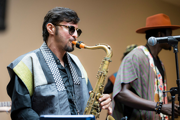0237H_3-29-25_Smithsonian-Museum-of-African-Art-Cheikh-Ibra-Fam-Concert-Event-Photojournalism