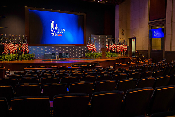 071__4-30-25_Hill-Valley-Forum-Event-Capitol-Building-Union-Station-Event-Photojournalism-photographer