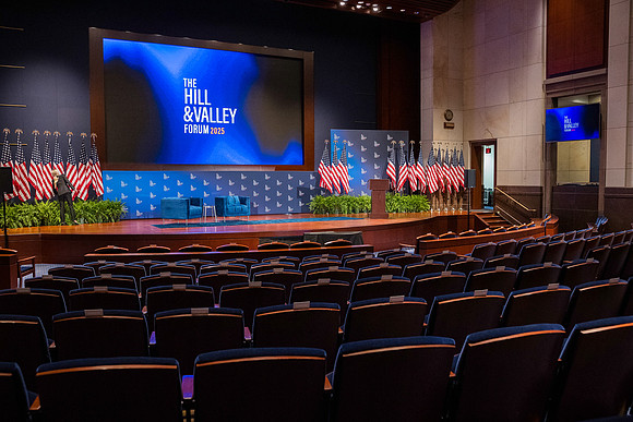 070__4-30-25_Hill-Valley-Forum-Event-Capitol-Building-Union-Station-Event-Photojournalism-photographer