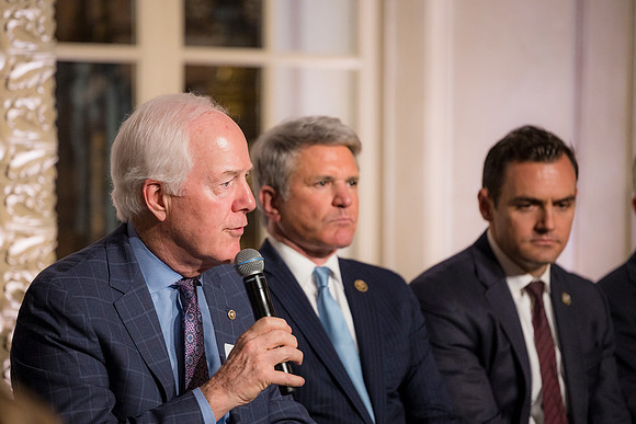0284__9-21-22__Global-Talk-With-Jacob-Helberg-Anderson-House-Washington-DC-Event-Photojournalism-event-photography