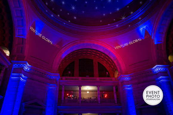 0187__12-8-22_Venture-Global-Holiday-Party-National-Museum-of-Natural-History-Washington-DC-EventPhotojournalism-event-photographers