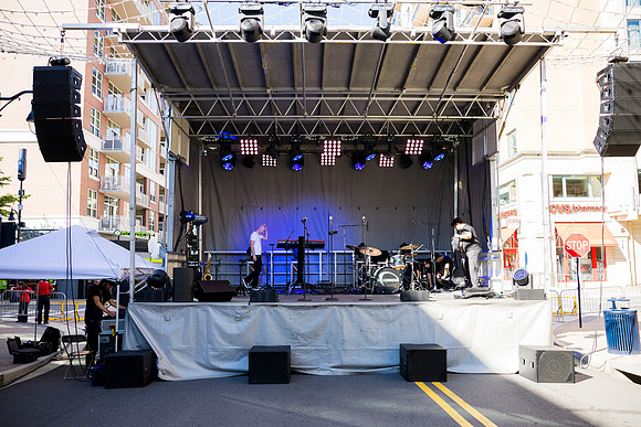 0156__8-22-25_Access-DMC_Fleet-Street-Block-Party-National-Harbor-Maryland-Event-Photojournalism-event-photography