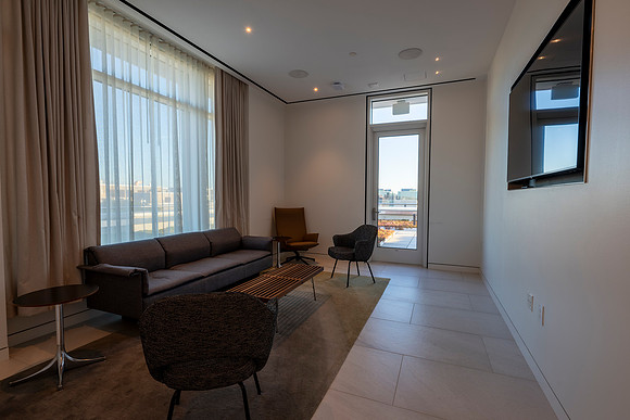 1513_-HDR