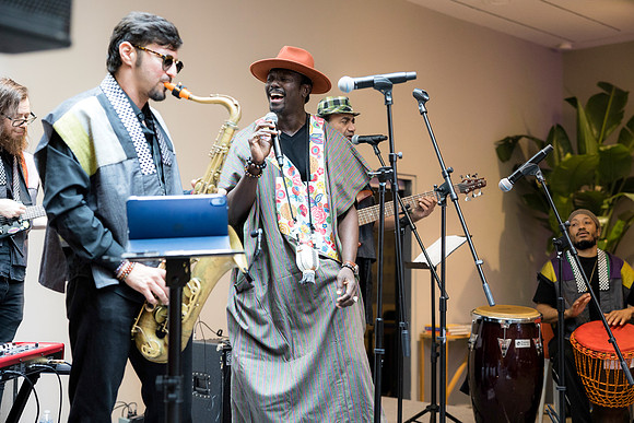 0131H_3-29-25_Smithsonian-Museum-of-African-Art-Cheikh-Ibra-Fam-Concert-Event-Photojournalism