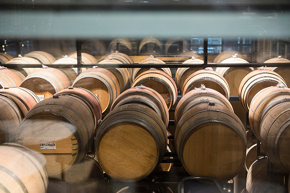 0006__12-13-24_Bain-Company-Holiday-Party-District-Winery-EventPhotojournalism-photography
