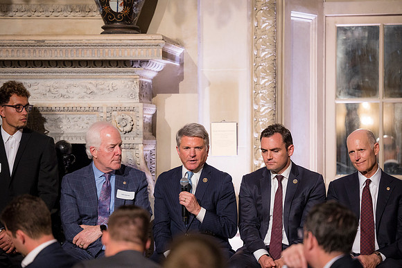 0310__9-21-22__Global-Talk-With-Jacob-Helberg-Anderson-House-Washington-DC-Event-Photojournalism-event-photography