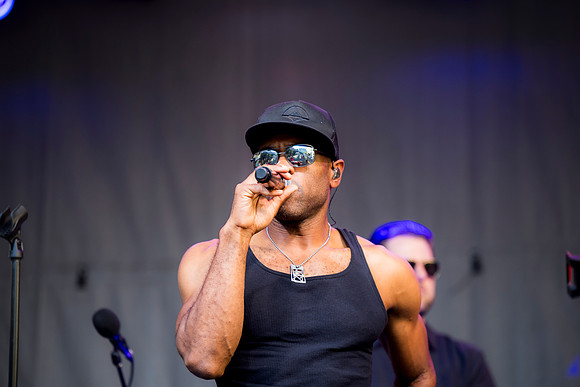 0277__8-22-25_Access-DMC_Fleet-Street-Block-Party-National-Harbor-Maryland-Event-Photojournalism-event-photography