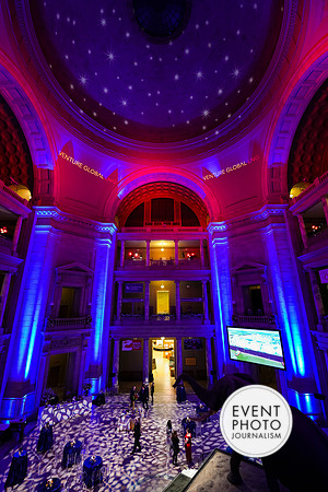 0170__12-8-22_Venture-Global-Holiday-Party-National-Museum-of-Natural-History-Washington-DC-EventPhotojournalism-event-photographers