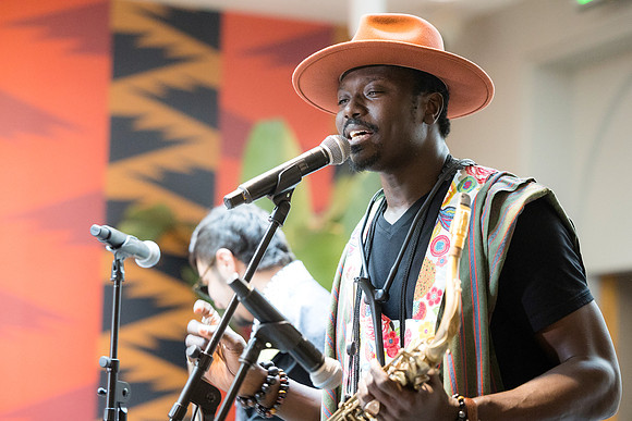 0195H_3-29-25_Smithsonian-Museum-of-African-Art-Cheikh-Ibra-Fam-Concert-Event-Photojournalism