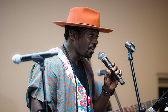 0295H_3-29-25_Smithsonian-Museum-of-African-Art-Cheikh-Ibra-Fam-Concert-Event-Photojournalism