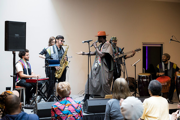 0154H_3-29-25_Smithsonian-Museum-of-African-Art-Cheikh-Ibra-Fam-Concert-Event-Photojournalism