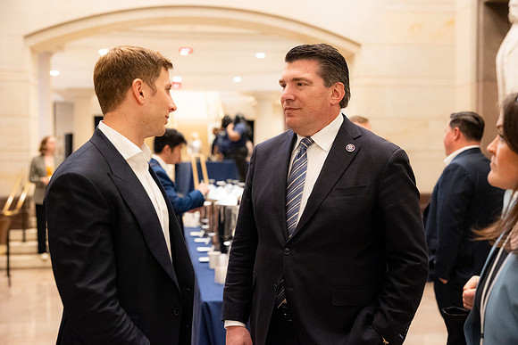 0075_5-1-24_HILL-and-Valley-US-Capitol-Eventphotojournalism-event-Photographers