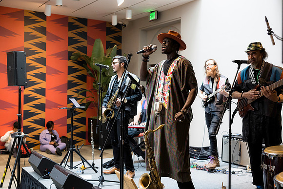 0322H_3-29-25_Smithsonian-Museum-of-African-Art-Cheikh-Ibra-Fam-Concert-Event-Photojournalism