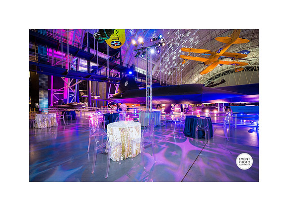 0073__12-3-22__Event_Verisign-Holiday-Party-Udvar-Hazy-Center-EventPhotojournalism-event-photographers-Virginia