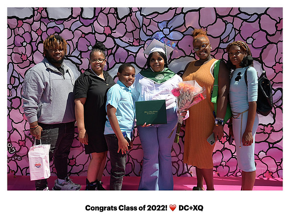 0267__8-12-22_Rainbow-Graduation-Class-2022_XQ