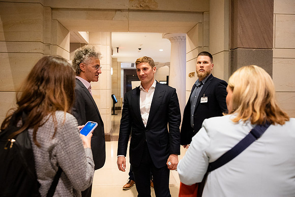 0457_5-1-24_HILL-and-Valley-US-Capitol-Eventphotojournalism-event-Photographers