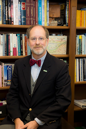 7112-19-24_USGS_David-Applegate-Professional-Headshot-Photographers-EventPhotojournalism-photography
