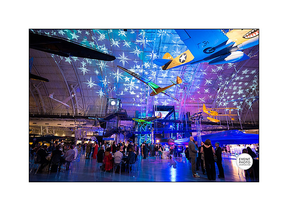 0245__12-3-22__Event_Verisign-Holiday-Party-Udvar-Hazy-Center-EventPhotojournalism-event-photographers-Virginia