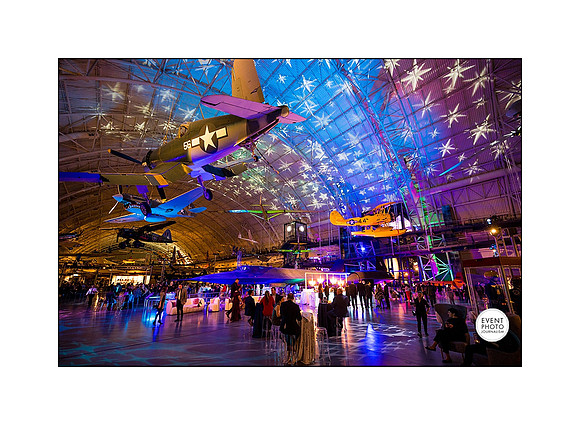0192__12-3-22__Event_Verisign-Holiday-Party-Udvar-Hazy-Center-EventPhotojournalism-event-photographers-Virginia