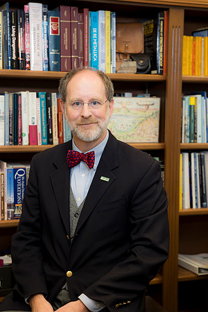5912-19-24_USGS_David-Applegate-Professional-Headshot-Photographers-EventPhotojournalism-photography