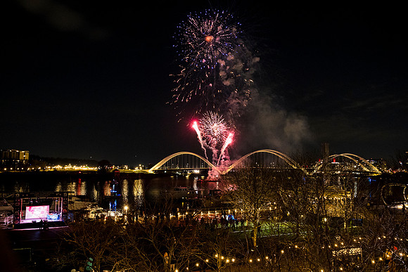 0164__12-13-24_Bain-Company-Holiday-Party-District-Winery-EventPhotojournalism-photography